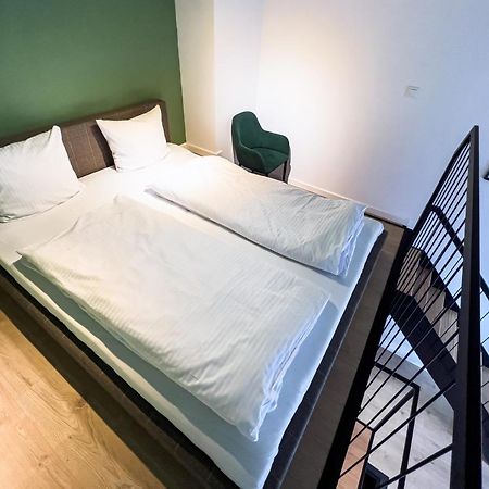 Stylowe Apartamenty Zarembowicza Breslávia Exterior foto